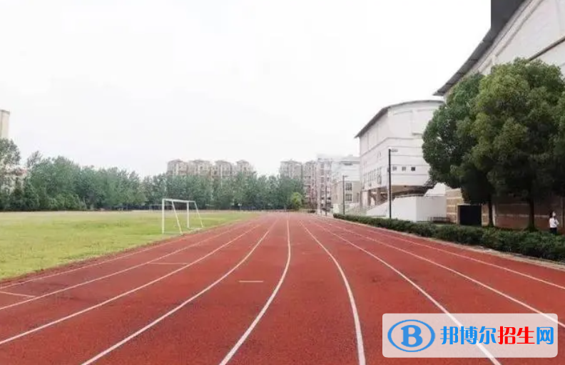 武漢外國語學(xué)校2023年課程體系2