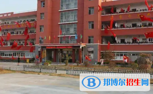 安徽2023年哪個職業(yè)技術(shù)汽修學校好