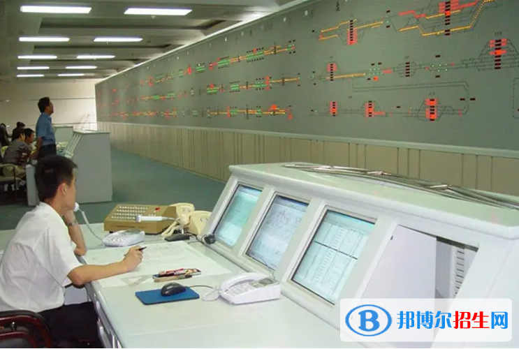 云南2023年鐵路學(xué)校讀什么專業(yè)有前途