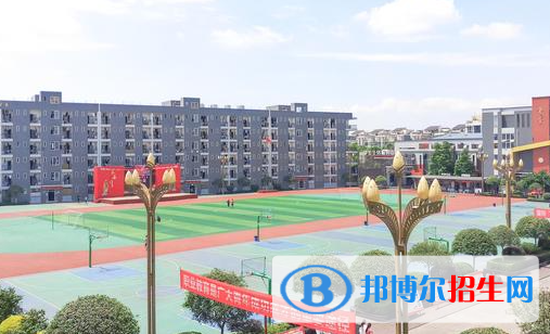 成都2023年上鐵路學校好不好
