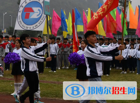 廣西2023年哪個(gè)計(jì)算機(jī)學(xué)校學(xué)技術(shù)好