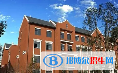 武漢海淀外國語實驗學校初中部2023年入學條件2
