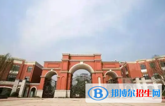 武漢海淀外國語實驗學校初中部怎么樣2