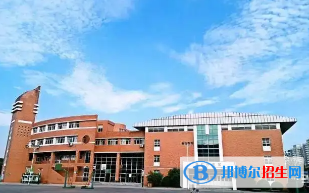 天津開發(fā)區(qū)國際學(xué)校初中部2023年報(bào)名時(shí)間2