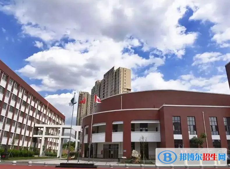 天津開發(fā)區(qū)國際學(xué)校初中部2023年學(xué)費(fèi)標(biāo)準(zhǔn)
