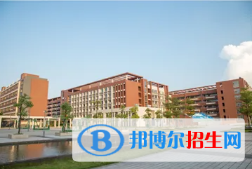 南海外國語學(xué)校2023年學(xué)費標(biāo)準(zhǔn)