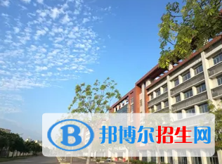 南海外國語學(xué)校2023年學(xué)費標(biāo)準(zhǔn)2