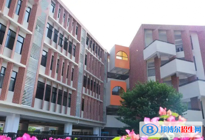 南海外國(guó)語(yǔ)學(xué)校怎么樣