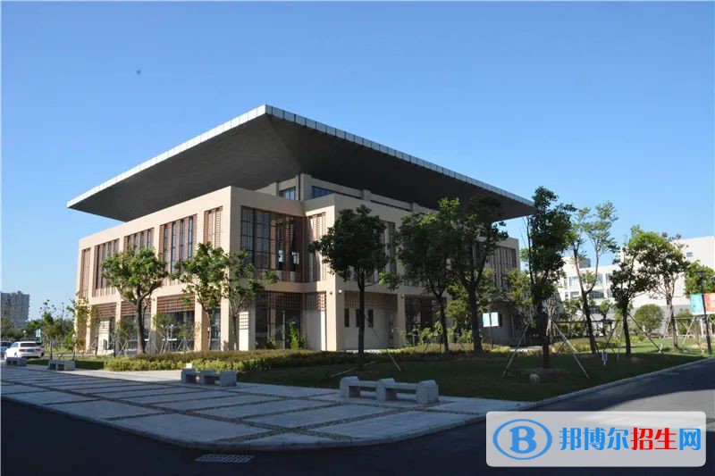 浙江2023年初中畢業(yè)考什么中專學校
