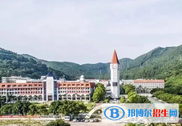 深圳東方英文書院國際初中2023年入學條件2