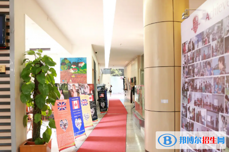 廣州加拿大國(guó)際學(xué)校(CIS)初中部2023年課程體系