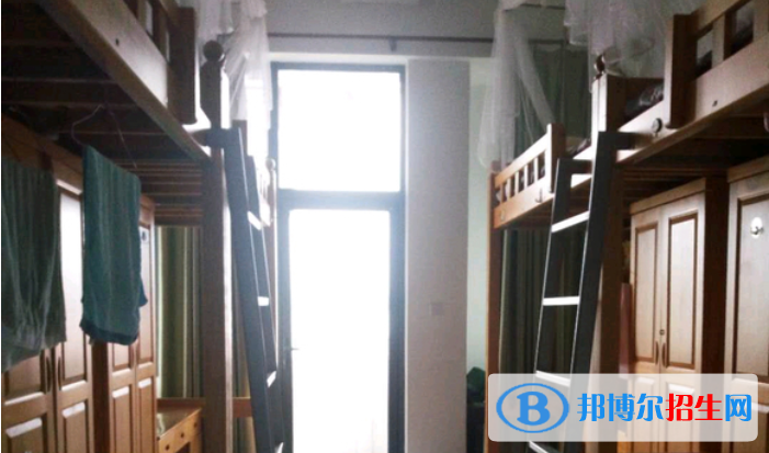 上海交通大學(xué)附屬中學(xué)2023年宿舍條件