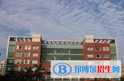 廣西2023年讀計(jì)算機(jī)學(xué)校什么專業(yè)好