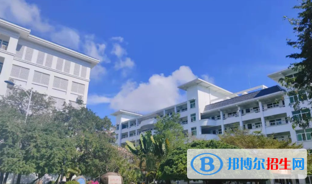 海南中學三亞學校2023年招生辦聯(lián)系電話 