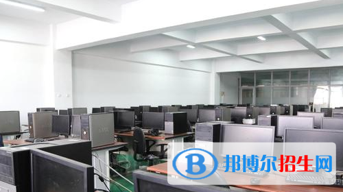 石家莊2023年計(jì)算機(jī)學(xué)校學(xué)什么專(zhuān)業(yè)有前途