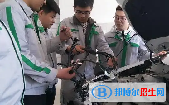  安徽2023年在汽修學(xué)校學(xué)什么專業(yè)好