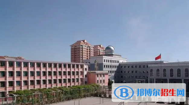 嘉峪關(guān)市酒鋼三中2023年學(xué)費(fèi)、收費(fèi)多少