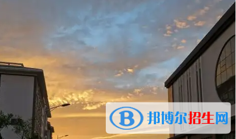 嘉峪關(guān)市酒鋼三中2023年地址在哪里