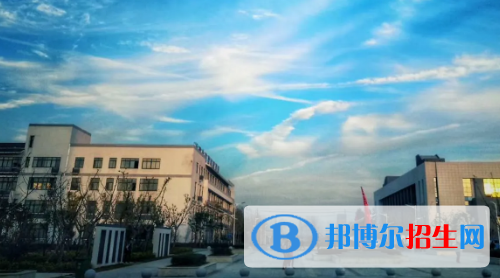  安徽2023年男生學(xué)什么汽修學(xué)校好