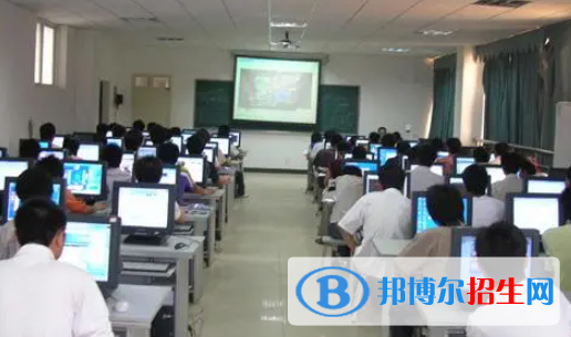 廣西2023年計算機學(xué)校里都有什么專業(yè)