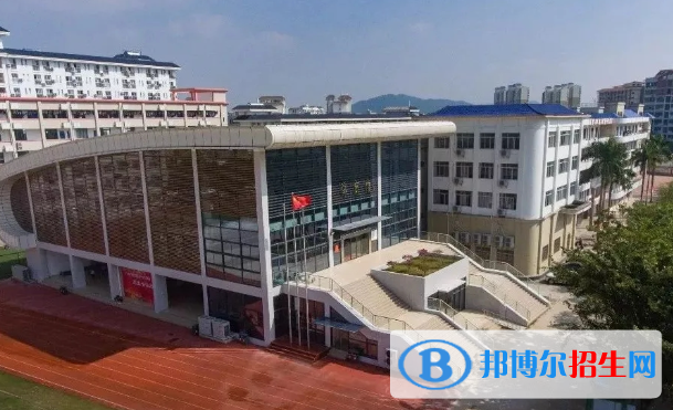 萬(wàn)寧中學(xué)2023年招生錄取分?jǐn)?shù)線 