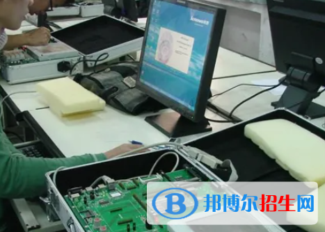廣西2023年計(jì)算機(jī)學(xué)校哪些專業(yè)好