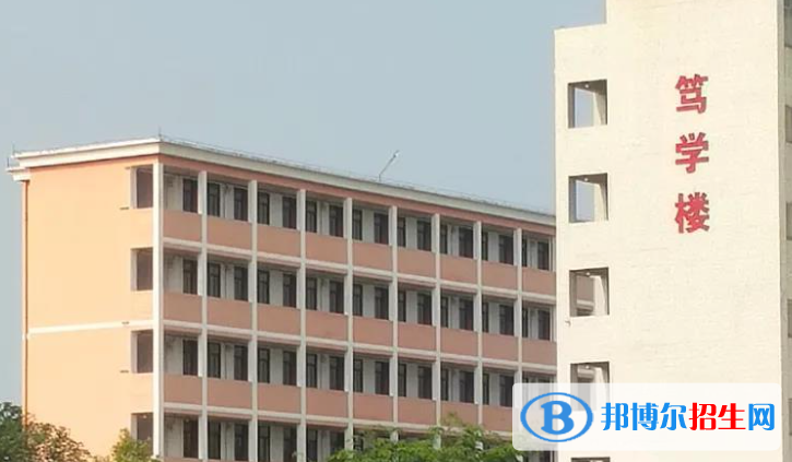 定安縣城南中學(xué)2023年招生錄取分?jǐn)?shù)線 