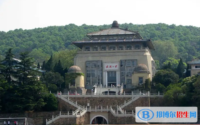 2023四川文科645分左右能上什么好大學(xué)（本省大學(xué)+外省大學(xué)）