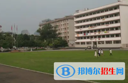 廣西2023年上計算機學(xué)校學(xué)啥專業(yè)好