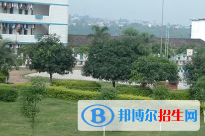 廣西2023年中專好還是計算機學校好