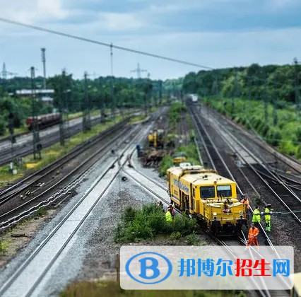 浙江2023年初中生讀什么鐵路學校最好