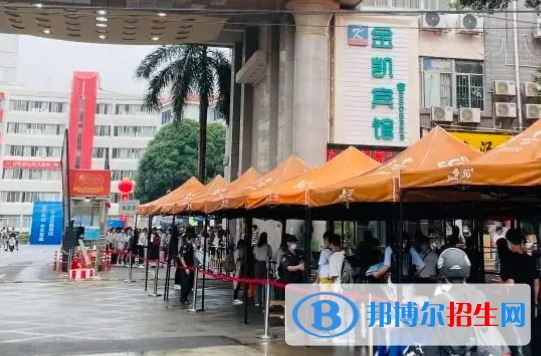 廣西2023年哪些大學(xué)有計算機(jī)學(xué)校