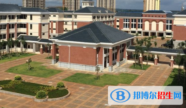 西南大學(xué)臨高實驗中學(xué)2023年招生辦聯(lián)系電話 