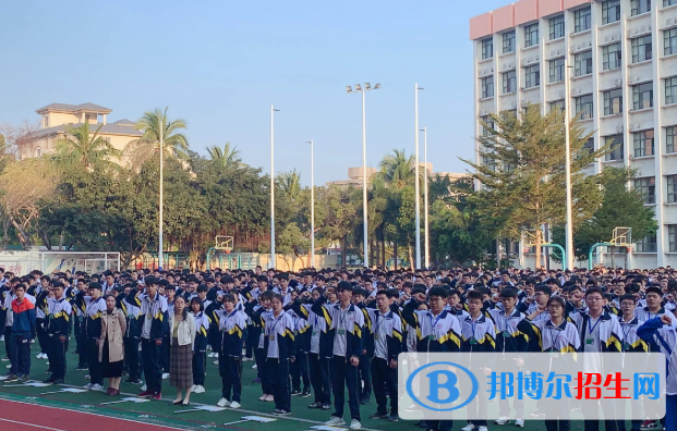?？谑兄锌加⒄Z總分(滿分）是多少（附?？谑兄锌汲煽儾樵內肟冢? width=