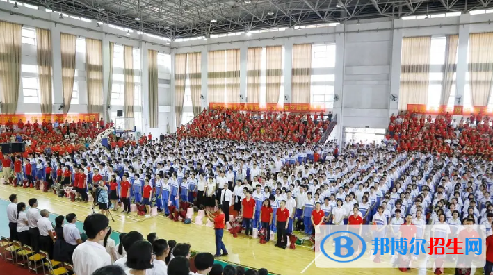 海口市中考?xì)v史總分(滿分）是多少（附?？谑兄锌汲煽儾樵?nèi)肟冢? width=
