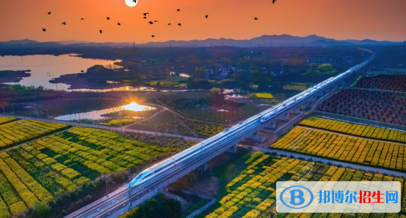 石家莊2023年什么鐵路學(xué)校專業(yè)好
