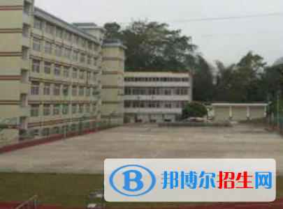 廣西2023年男生上什么計算機學(xué)校好
