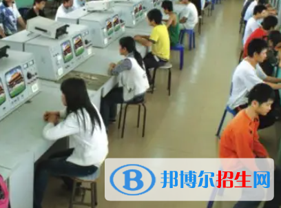 廣西2023年男生讀計(jì)算機(jī)學(xué)校學(xué)什么專(zhuān)業(yè)好