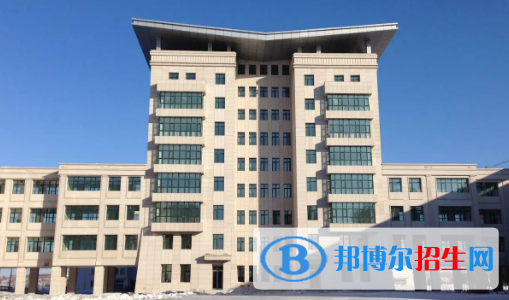 雙鴨山中考數(shù)學總分(滿分）是多少