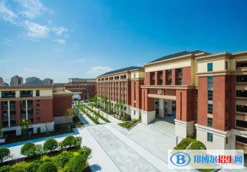 重慶史迪威外語學(xué)校高中部靠譜嗎