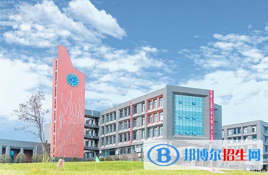 四川2023年哪里的計算機學(xué)校好