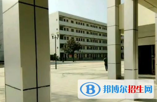 安徽2023年讀汽修學校要分數(shù)嗎