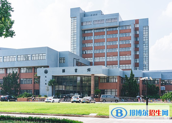 四川2023年上什么職業(yè)技術(shù)計算機(jī)學(xué)校好