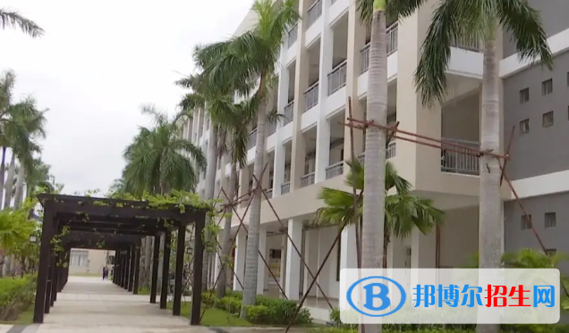 中央民族大學(xué)附屬中學(xué)陵水分校2023年招生辦聯(lián)系電話 