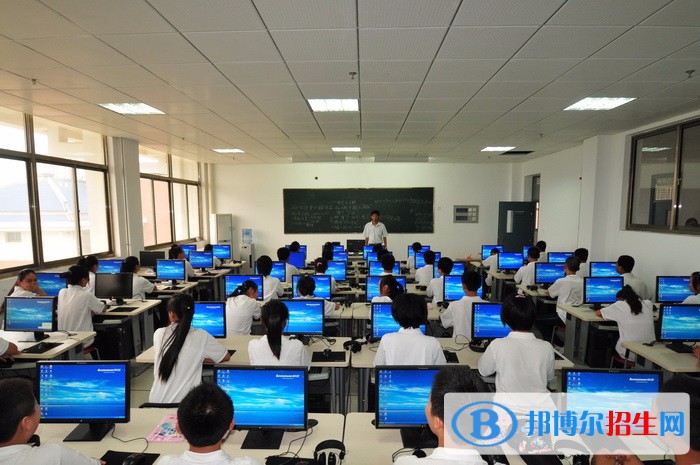 四川2023年什么職業(yè)技術計算機學校好