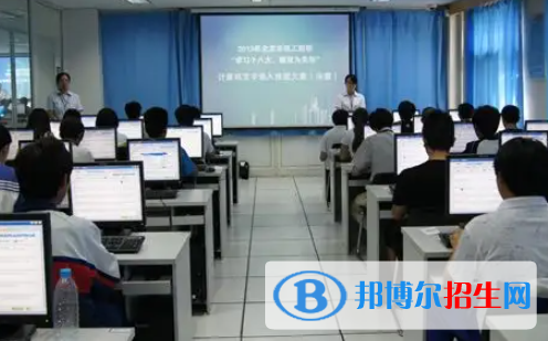 廣西2023年女生上計(jì)算機(jī)學(xué)校學(xué)什么好