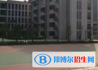 簡(jiǎn)陽(yáng)空分職業(yè)技術(shù)學(xué)校是大專(zhuān)還是中專(zhuān)？