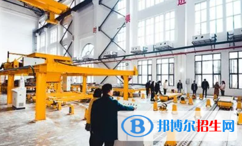 大學建筑鋼結構工程技術專業(yè)可以從事哪些工作？