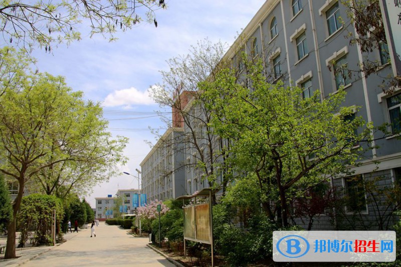 蘭州2023年有哪些職業(yè)技術(shù)計(jì)算機(jī)學(xué)校