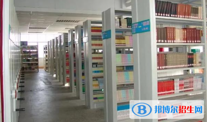白銀市第一中學(xué)2023年學(xué)費、收費多少 